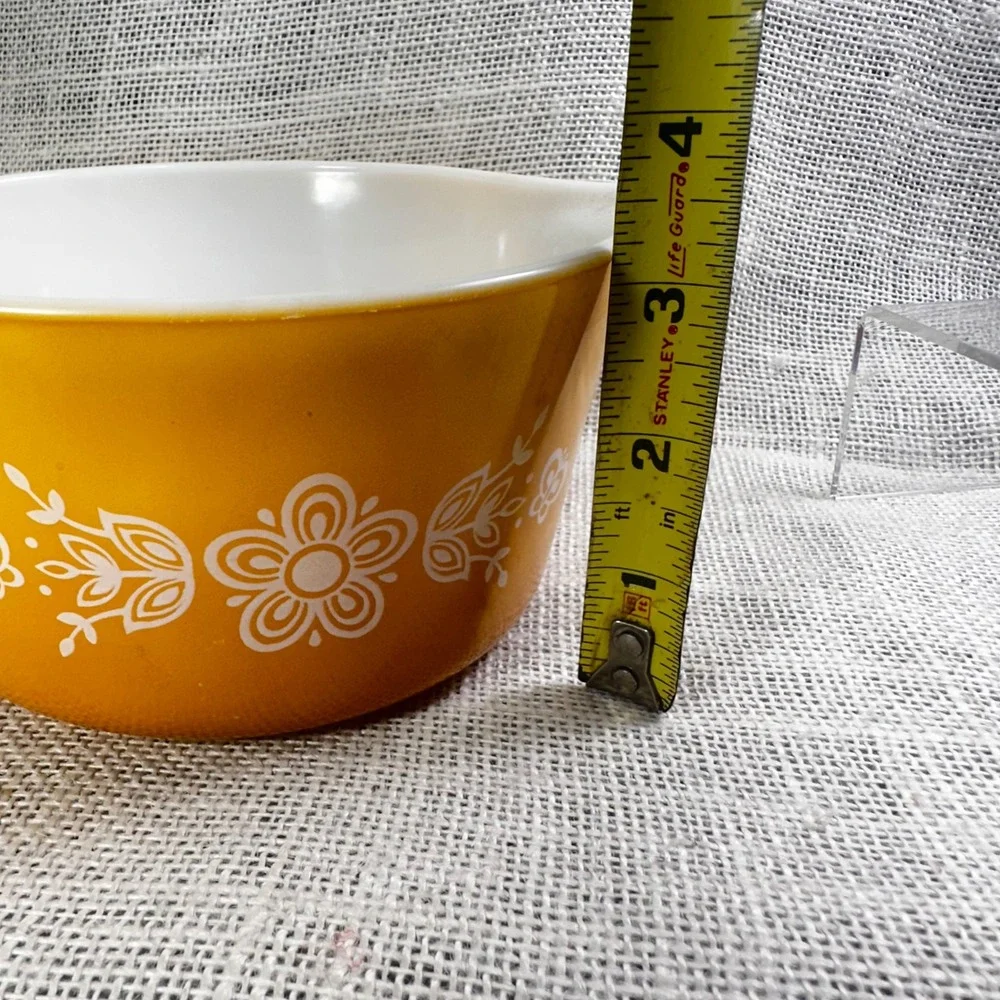 Vintage Pyrex 473-B Butterfly Gold 1 Qt Cinderella Casserole Dish No Lid